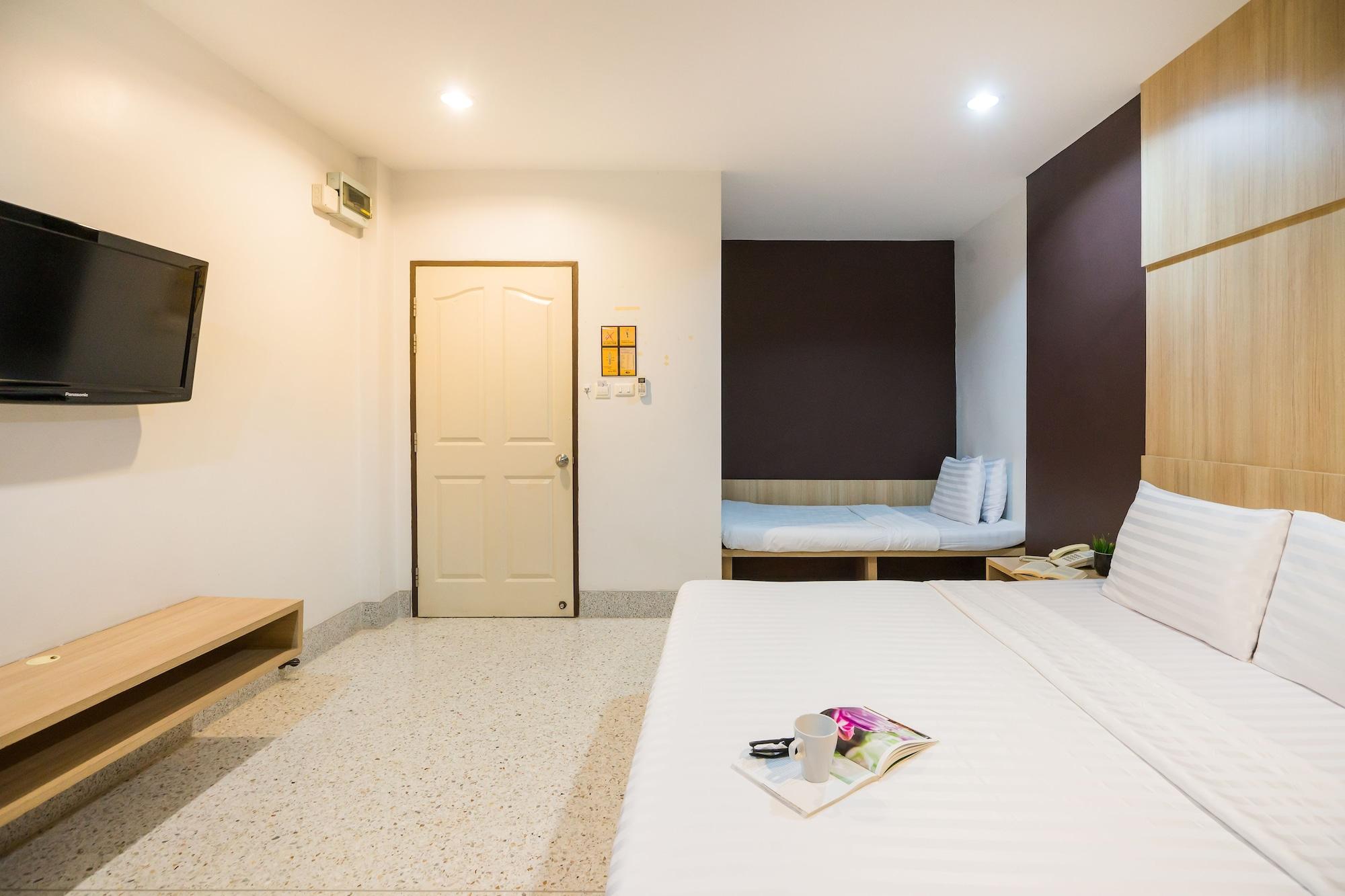 The Fifth Residence Bangkok Buitenkant foto