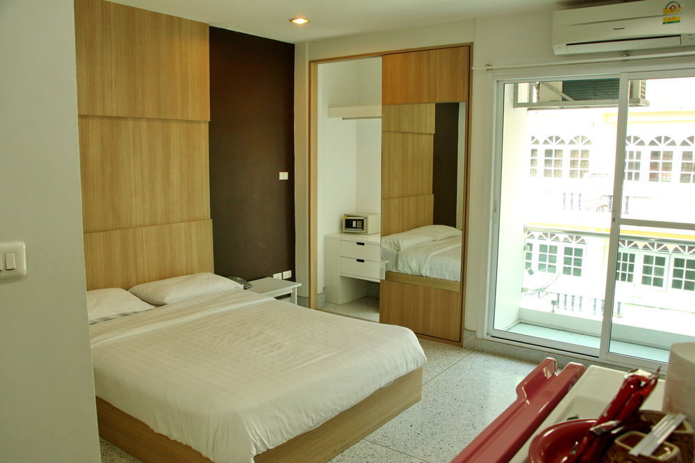The Fifth Residence Bangkok Buitenkant foto